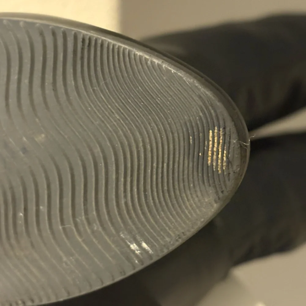 Dream Pairs Midleg Block Heel Boots Woman's 7 Black (WORN 2X) - Picture 9 of 13